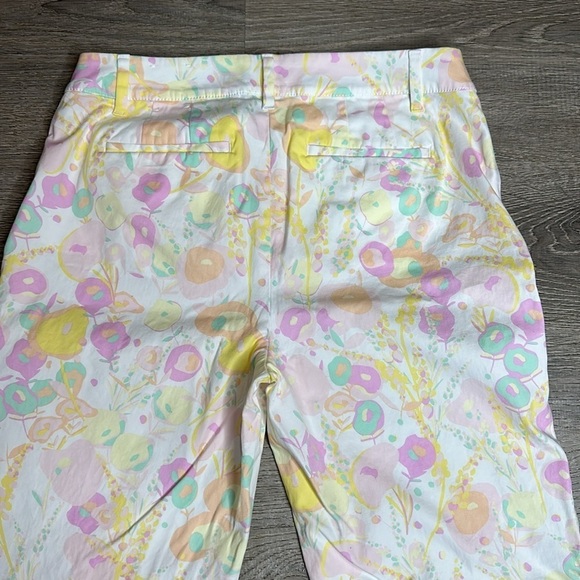 Talbots Women’s Mid-Rise Perfect Crop Capris Pants Abstract Floral White Sz 4 - Picture 6 of 12